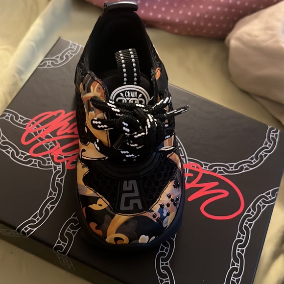 AUTHENTIC Versace sneakers. - Picture 2 of 4